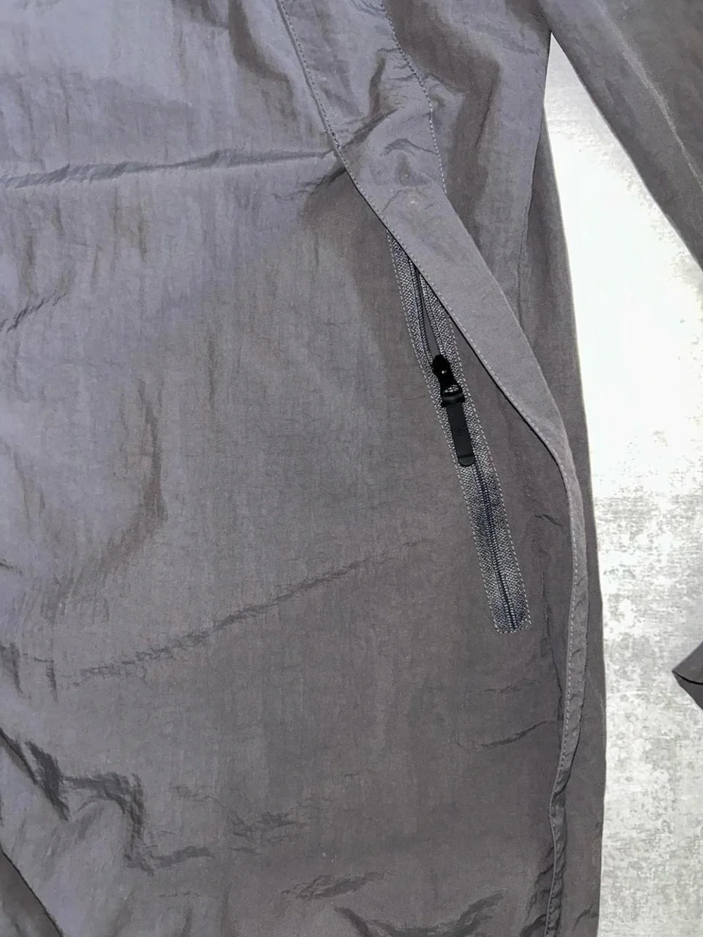 Gymshark Lightweight Hooded Jacket in Charcoal